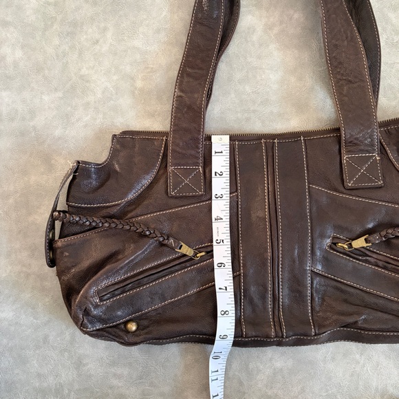 Danier dark brown genuine leather duffle shoulder bag - Picture 13 of 15